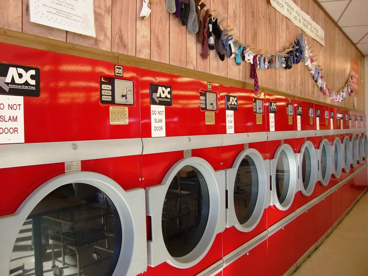 7 Common Laundry Routine Mistakes That Cause Clutter